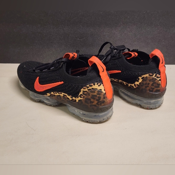 Women Nike Air Vapormax 2021 Flyknit Black Leopard Sneakers DH4090 001 Size 6 - Picture 5 of 15